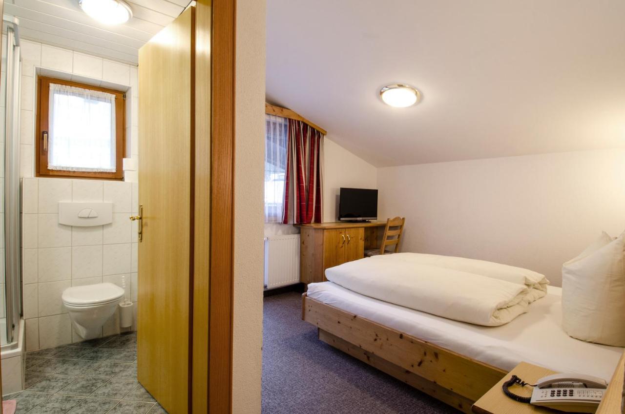 Hotel Garni Golfais อิสชเกิล ภายนอก รูปภาพ